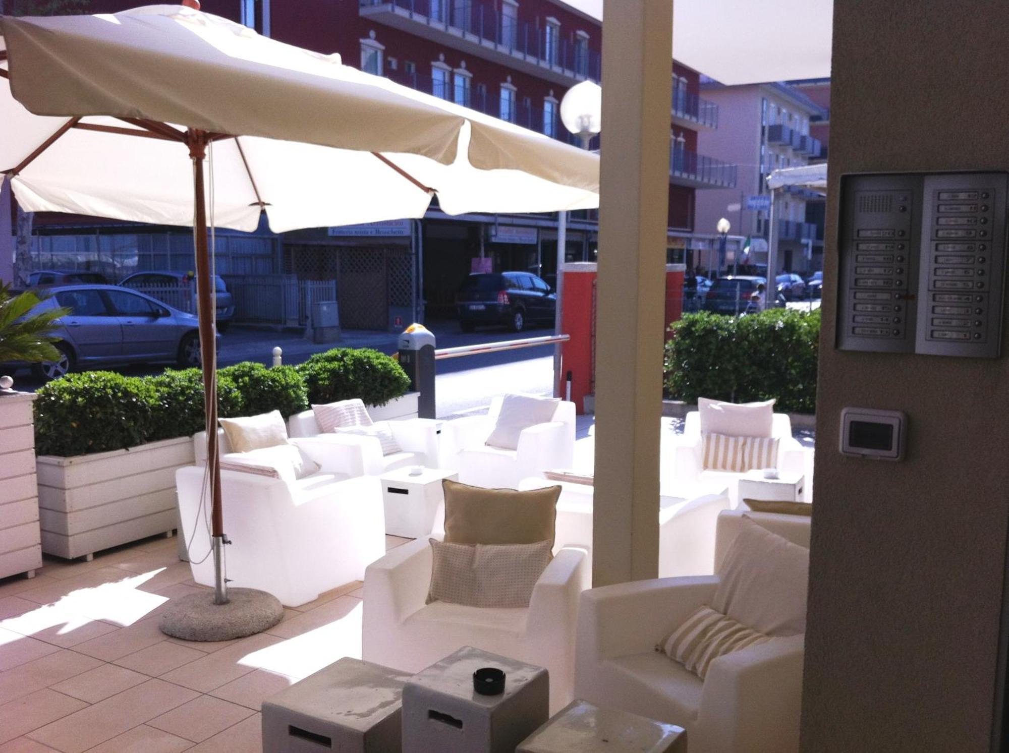 Residence Belmare Rimini Extérieur photo